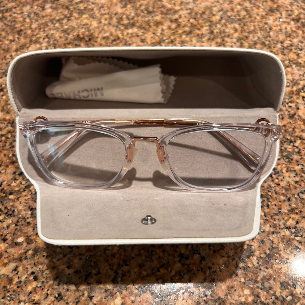 Michael Kors Transparent Glasses with Gold Accents. Model 4054 captiva